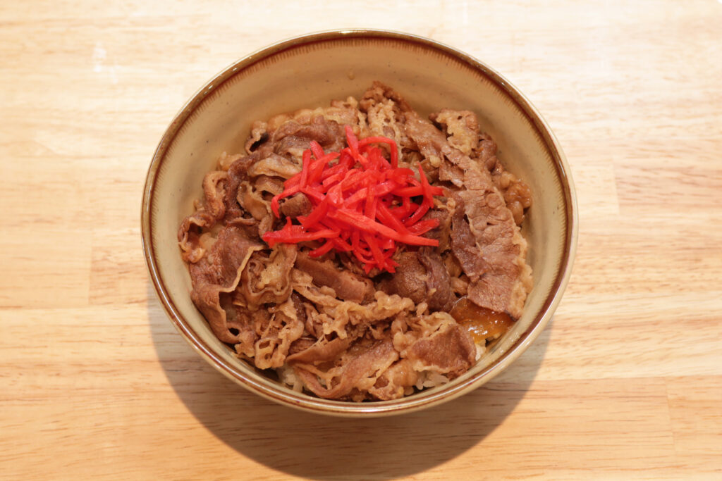 牛丼スタートしました。